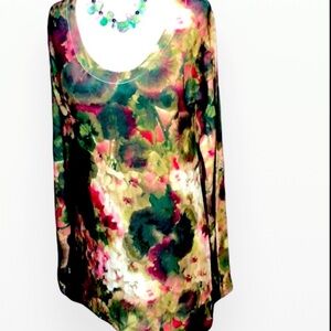 Soft Surroundings Artistic Flowy
Abstract Tunic Blouse Size
Medium